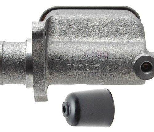 Brake master cylinder with rubber cap.