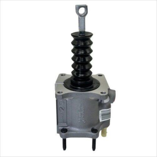 Close-up of Hydromax housing casting numbers 2772114 and 0204745907 for fitment verification.