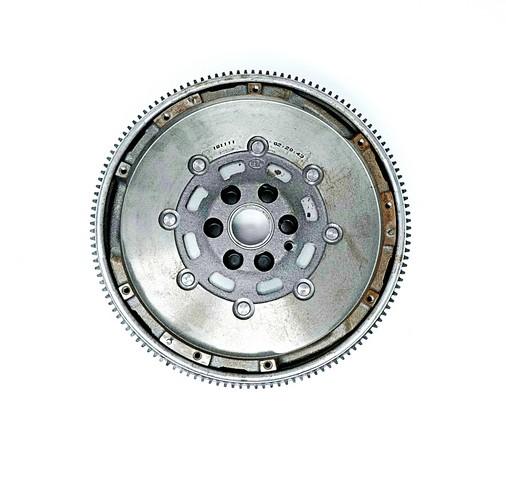 DMF072 Volkswagen Dual Mass Flywheel - 1.9L 4 Cyl - Image 2