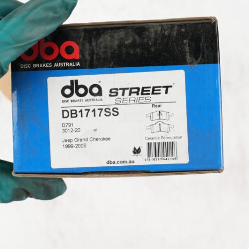 DBA Street Series Rear Brake Pads for Jeep Grand Cherokee 1999-2003 - Premium Replacement - Image 7