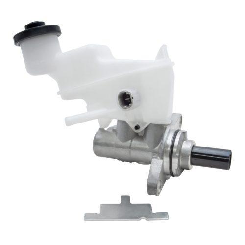 2012-2016 Toyota Yaris Brake Master Cylinder - Premium Replacement